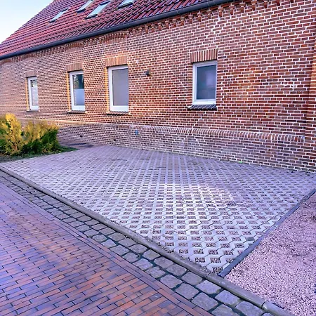 Mit Charme Und Komfort Apartmán